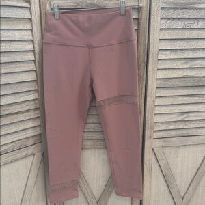 129. Alo High-Waist Active Leggings in Dusty Pink size M pre owned has some wear